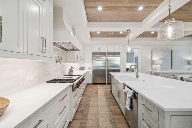 101 Carillon Avenue, Panama City Beach, FL 32413