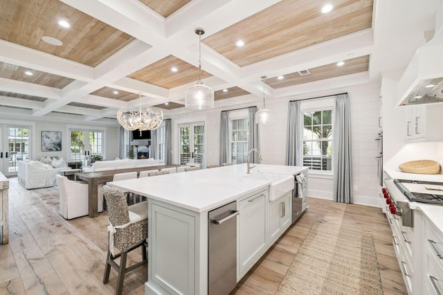 101 Carillon Avenue, Panama City Beach, FL 32413