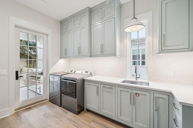 101 Carillon Avenue, Panama City Beach, FL 32413