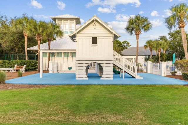 101 Carillon Avenue, Panama City Beach, FL 32413