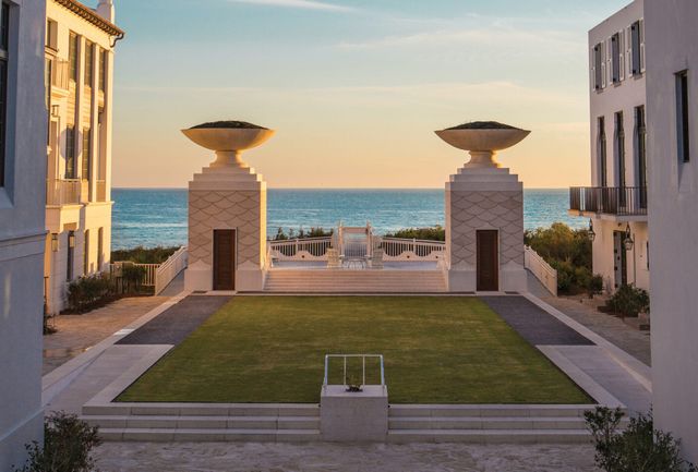 101 Carillon Avenue, Panama City Beach, FL 32413