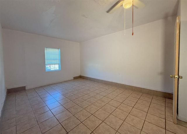 242 Windsor Way, Midwest City, OK 73110