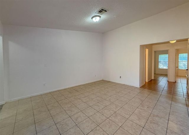 242 Windsor Way, Midwest City, OK 73110