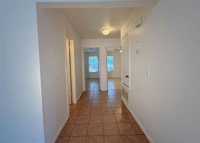 242 Windsor Way, Midwest City, OK 73110