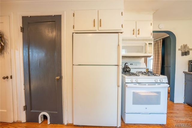 116 Woodcrest Drive, West Seneca, NY 14220