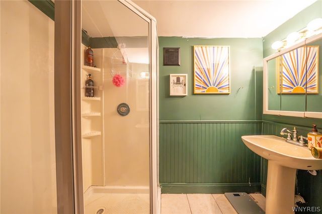 116 Woodcrest Drive, West Seneca, NY 14220