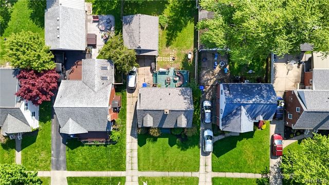 116 Woodcrest Drive, West Seneca, NY 14220