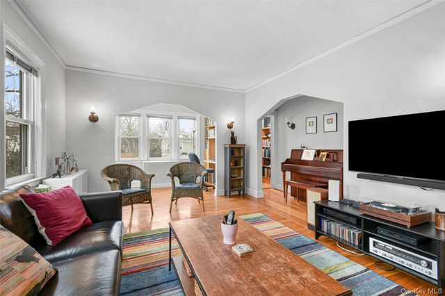 1623 Rose Avenue, Mamaroneck, NY 10543