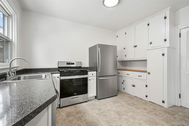 1623 Rose Avenue, Mamaroneck, NY 10543