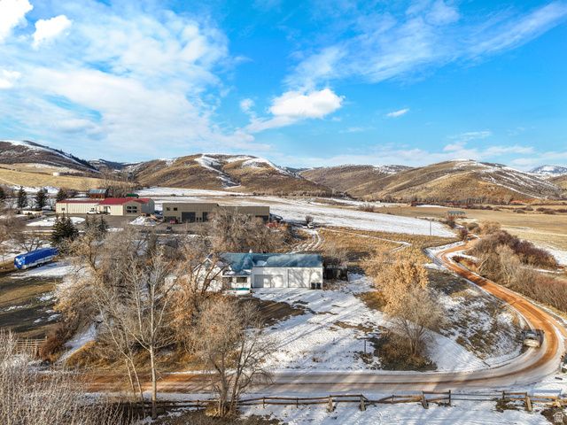 275 N DEER DR, Saint Charles, ID 83272