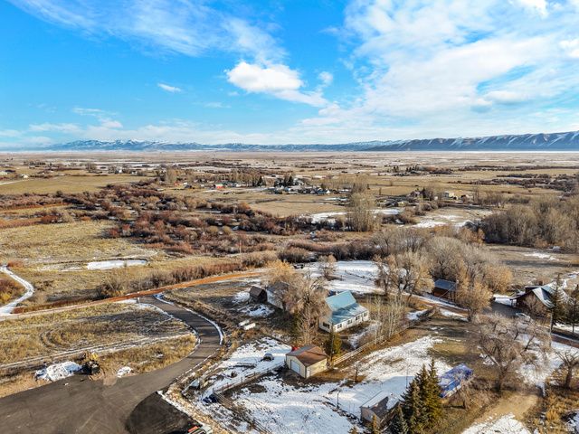 275 N DEER DR, Saint Charles, ID 83272