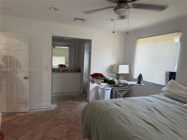 1800 Jamaica Dr, Miramar, FL 33023