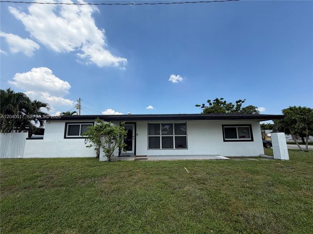 1800 Jamaica Dr, Miramar, FL 33023