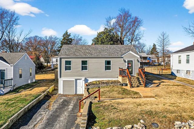 1923 Clare Court, St Louis, MO 63114