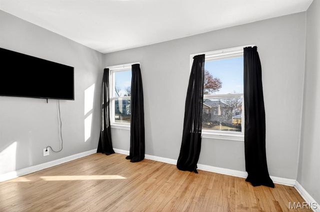 1923 Clare Court, St Louis, MO 63114