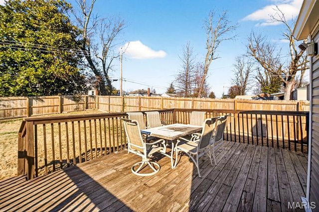 1923 Clare Court, St Louis, MO 63114