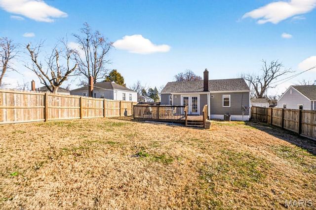 1923 Clare Court, St Louis, MO 63114