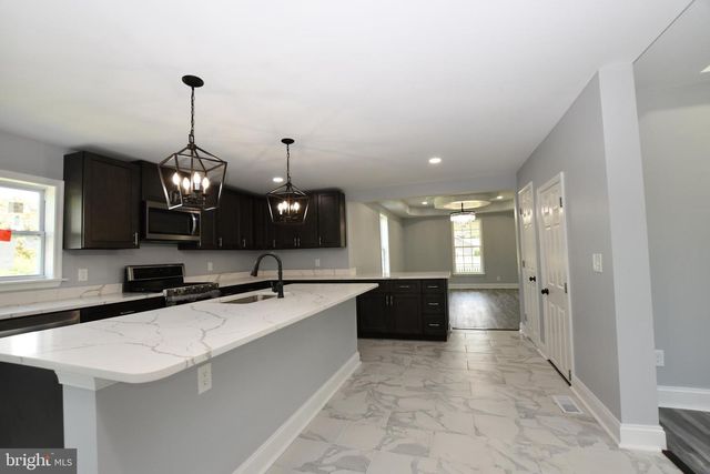 260 S BROAD ST, Penns Grove, NJ 08069