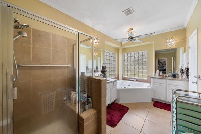 210 Southwood Circle, Baytown, TX 77520