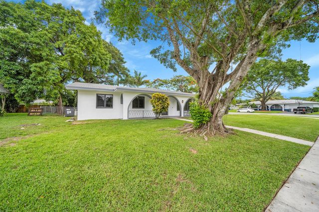 7301 NW 13th Court, Plantation, FL 33313