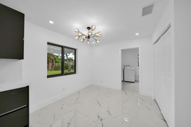 7301 NW 13th Court, Plantation, FL 33313