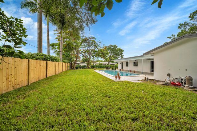 7301 NW 13th Court, Plantation, FL 33313