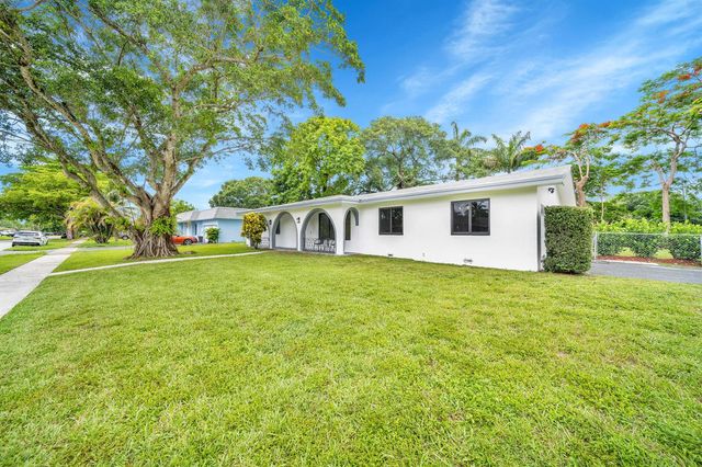 7301 NW 13th Court, Plantation, FL 33313