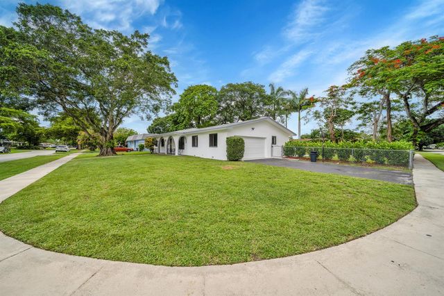7301 NW 13th Court, Plantation, FL 33313