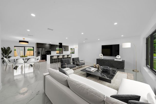 7301 NW 13th Court, Plantation, FL 33313