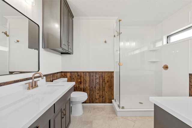 608 S Colorado Street, Whitney, TX 76692