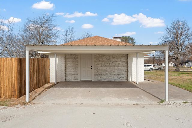 608 S Colorado Street, Whitney, TX 76692