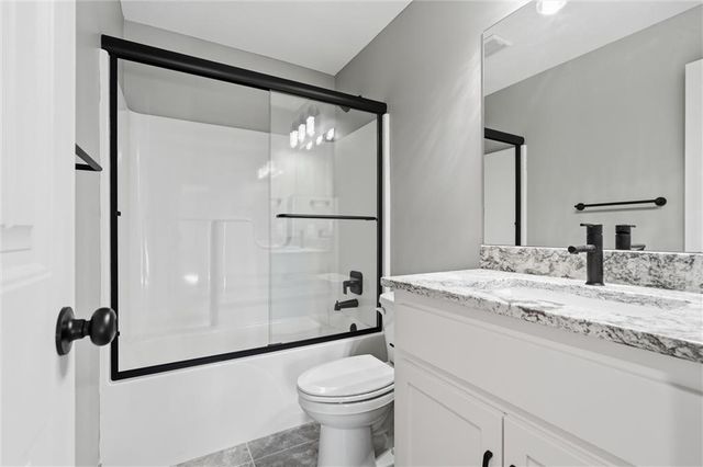 15600 Kay Avenue, Belton, MO 64012