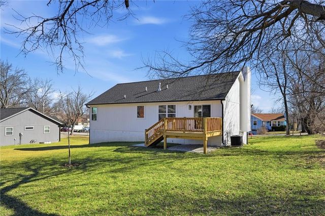 15600 Kay Avenue, Belton, MO 64012