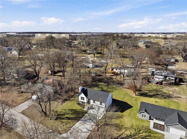 15600 Kay Avenue, Belton, MO 64012