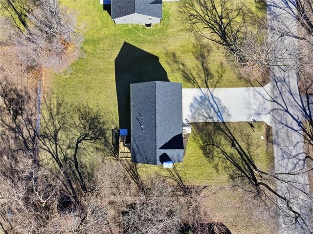 15600 Kay Avenue, Belton, MO 64012