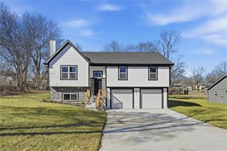 15600 Kay Avenue, Belton, MO 64012