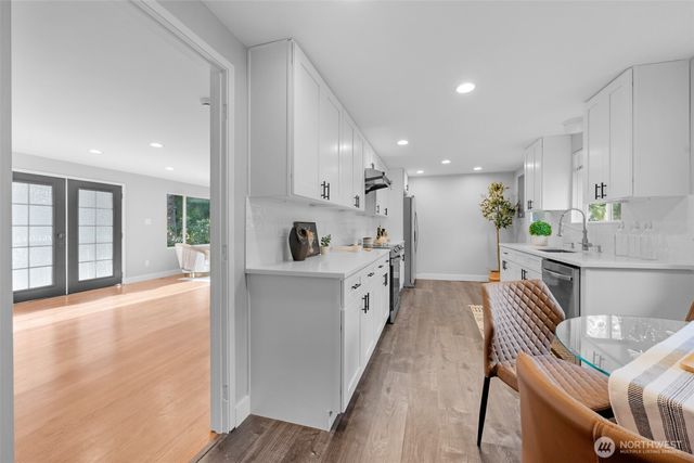 8211 Mukilteo Speedway, Mukilteo, WA 98275