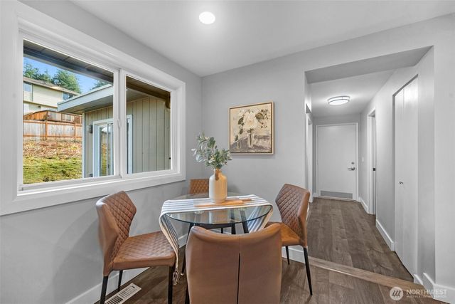 8211 Mukilteo Speedway, Mukilteo, WA 98275