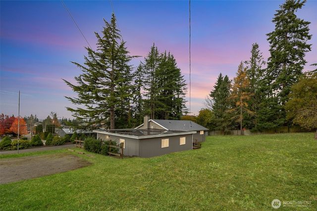 8211 Mukilteo Speedway, Mukilteo, WA 98275