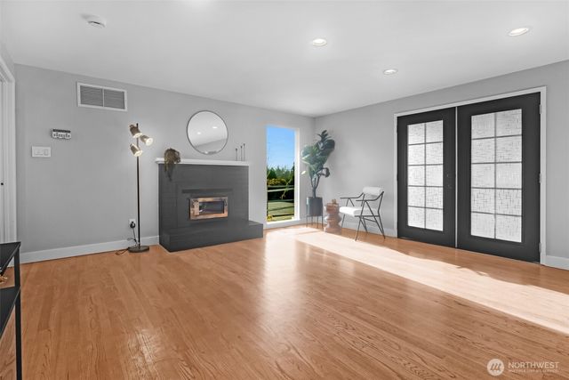 8211 Mukilteo Speedway, Mukilteo, WA 98275