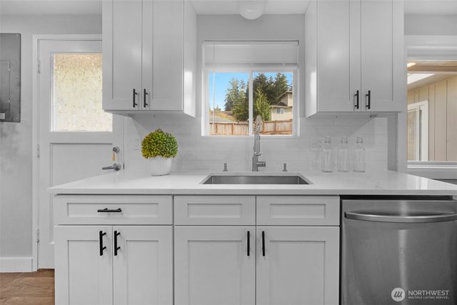 8211 Mukilteo Speedway, Mukilteo, WA 98275