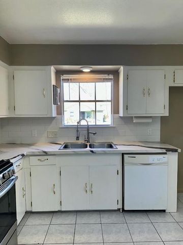 4659 Orange Circle S, Pearland, TX 77581