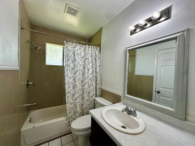 4659 Orange Circle S, Pearland, TX 77581