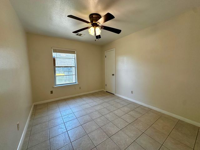 4659 Orange Circle S, Pearland, TX 77581