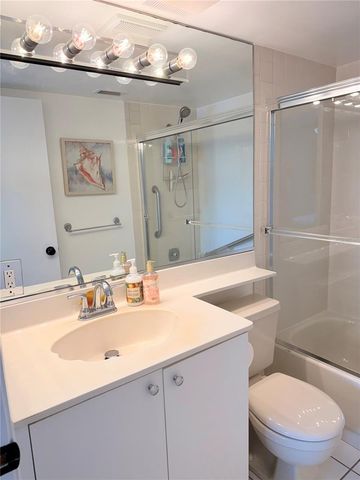 4602 LONGWATER CHASE 76, Sarasota, FL 34235