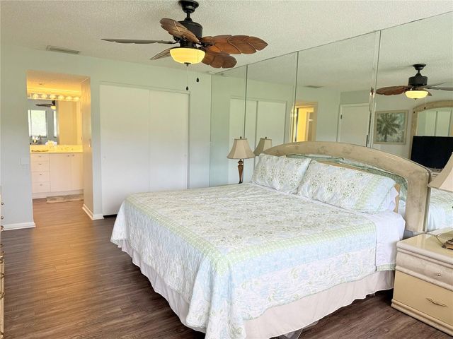 4602 LONGWATER CHASE 76, Sarasota, FL 34235