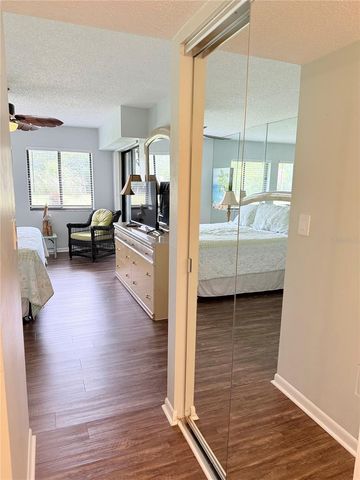 4602 LONGWATER CHASE 76, Sarasota, FL 34235