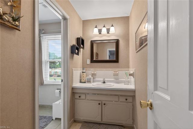 2904 Sir Walter CRES, Chesapeake, VA 23321