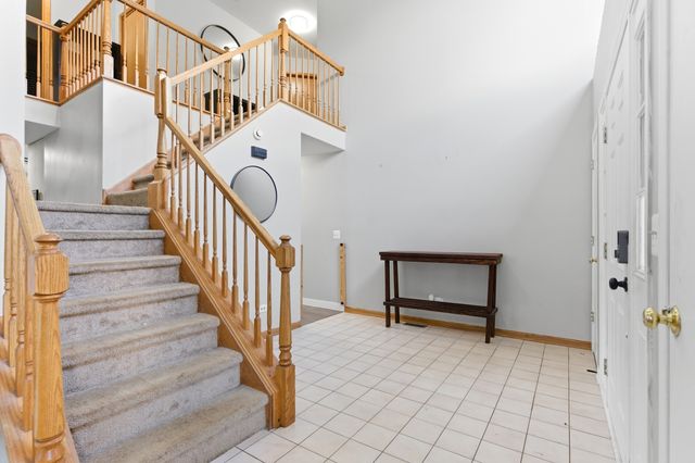 1711 Sierra Highlands Drive, Plainfield, IL 60586