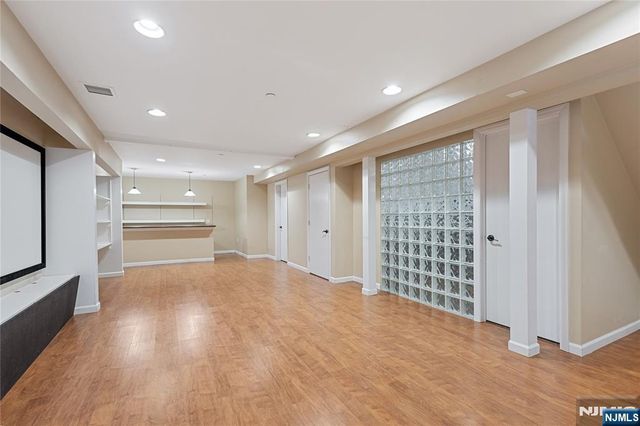 43 Eagles Notch Drive, Englewood, NJ 07631